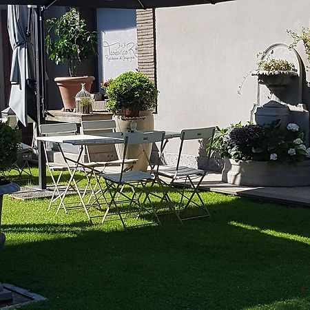Residenza Teodorico Re B&B Viterbo Exterior foto